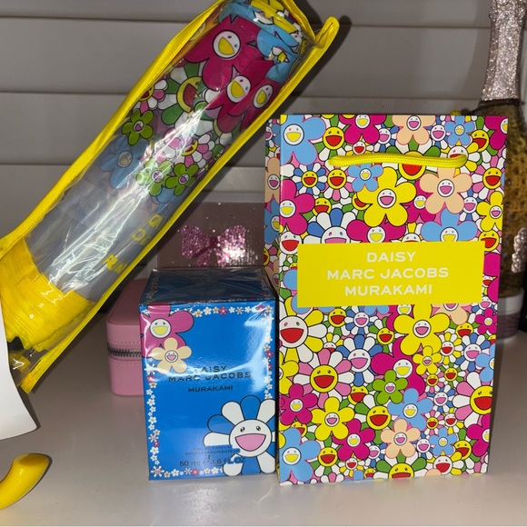 Marc Jacobs Other - Limited Edition Daisy Marc Jacobs Murakami